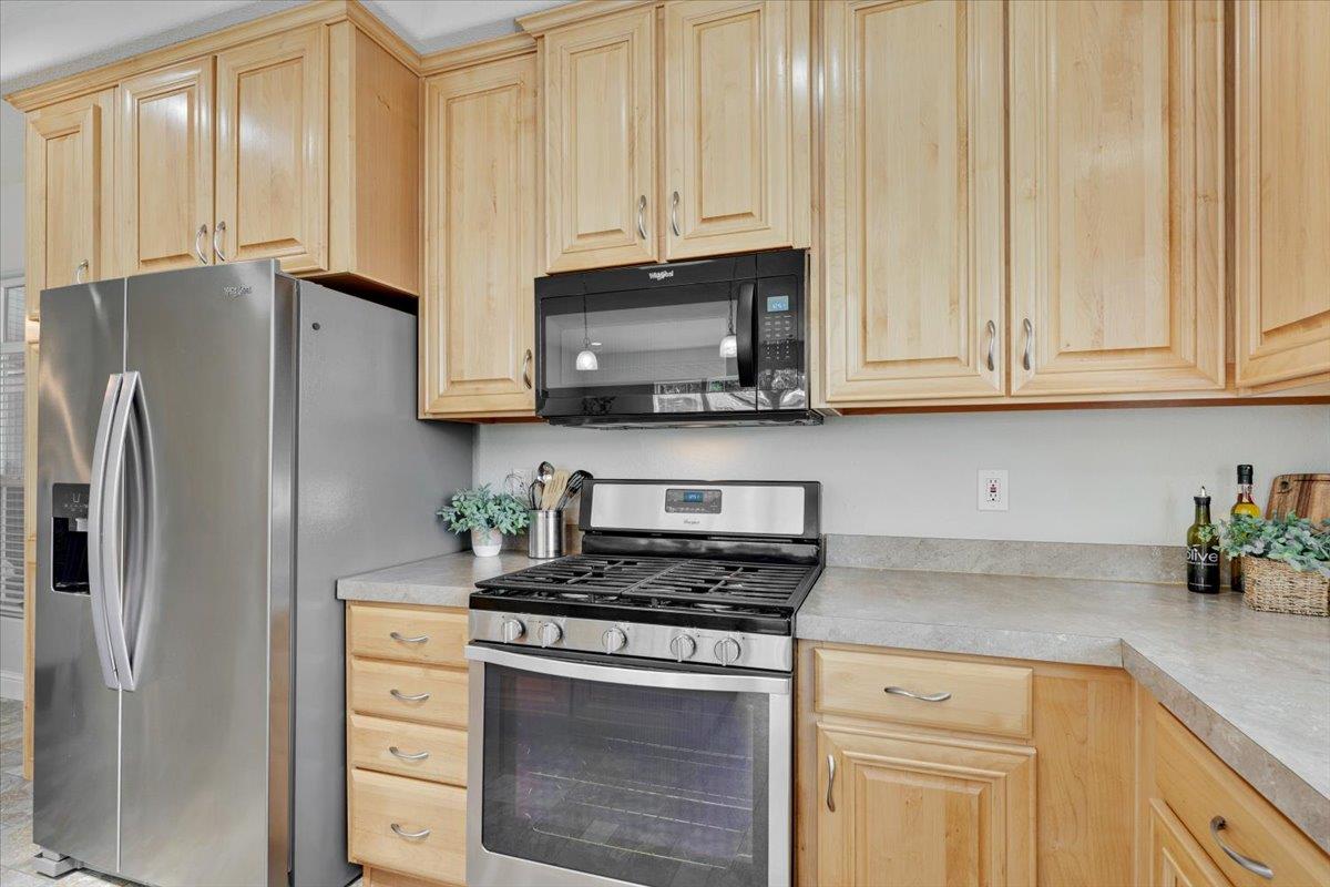 Detail Gallery Image 19 of 55 For 100 N Rodeo Gulch Rd #6,  Soquel,  CA 95073 - 3 Beds | 2 Baths