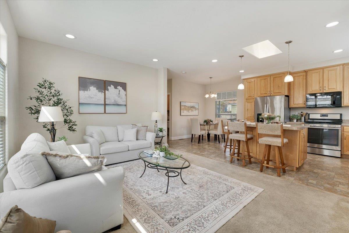 Detail Gallery Image 3 of 55 For 100 N Rodeo Gulch Rd #6,  Soquel,  CA 95073 - 3 Beds | 2 Baths