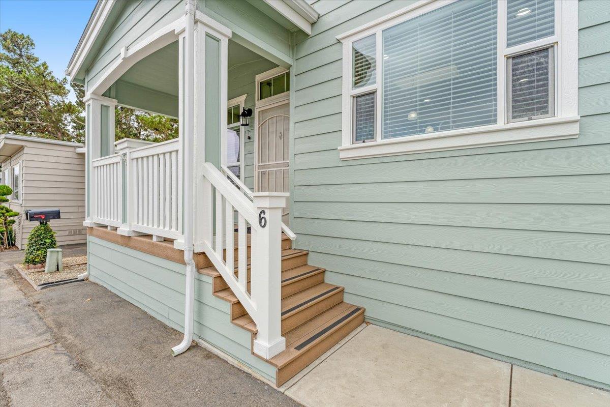 Detail Gallery Image 7 of 55 For 100 N Rodeo Gulch Rd #6,  Soquel,  CA 95073 - 3 Beds | 2 Baths