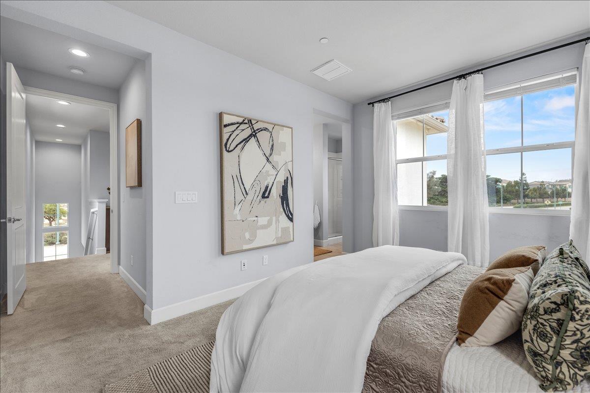 Detail Gallery Image 15 of 32 For 2943 Abrams Dr, Marina,  CA 93933 - 3 Beds | 2/1 Baths