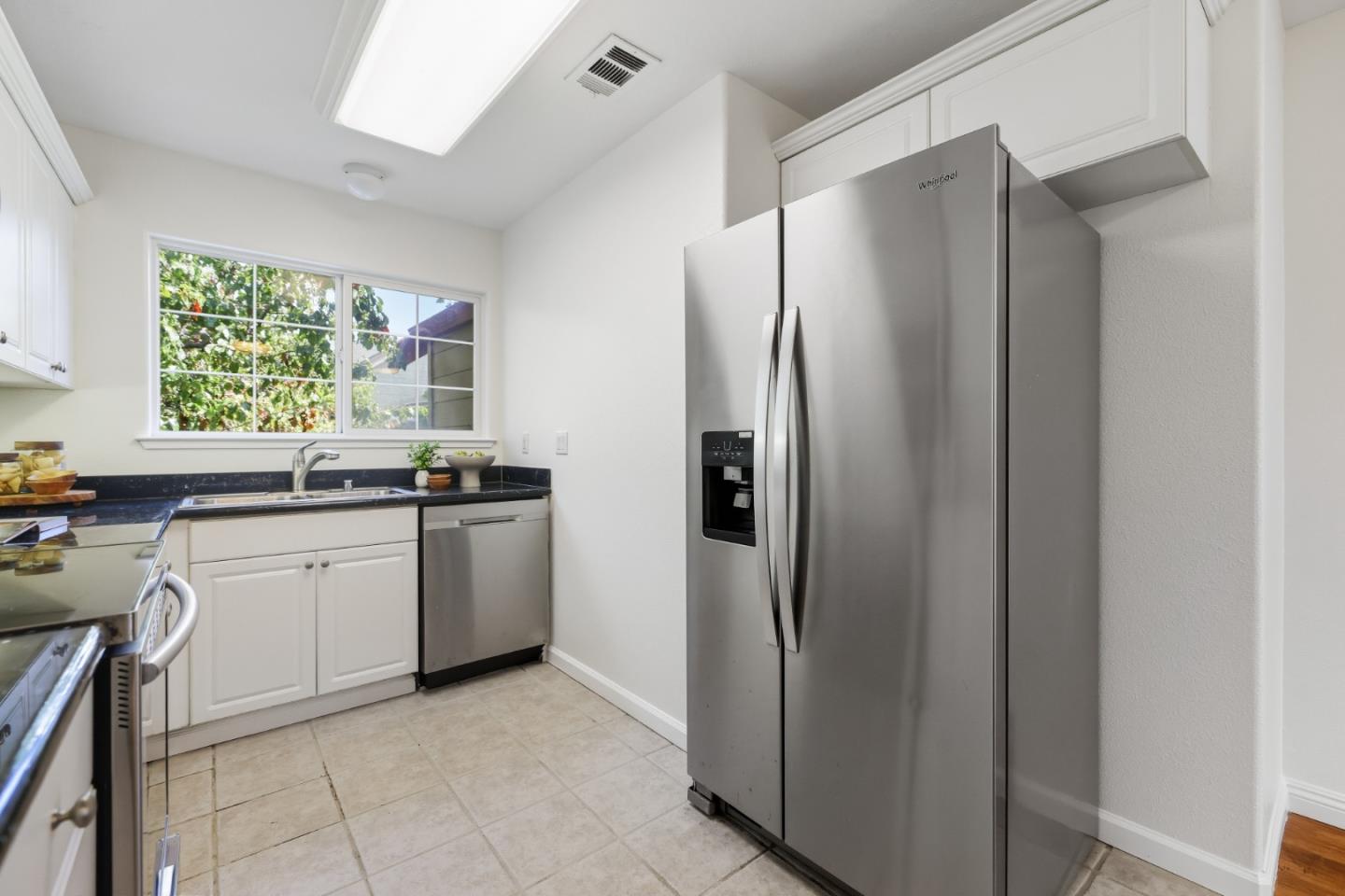 Detail Gallery Image 18 of 59 For 4288 Macedo Pl, Santa Clara,  CA 95054 - 3 Beds | 2/1 Baths