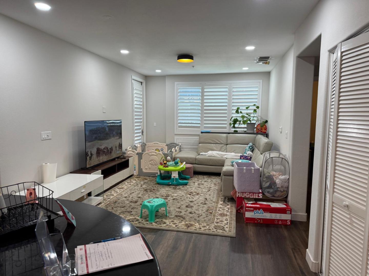 Detail Gallery Image 4 of 15 For 5501 De Marcus Blvd #542,  Dublin,  CA 94568 - 2 Beds | 2 Baths