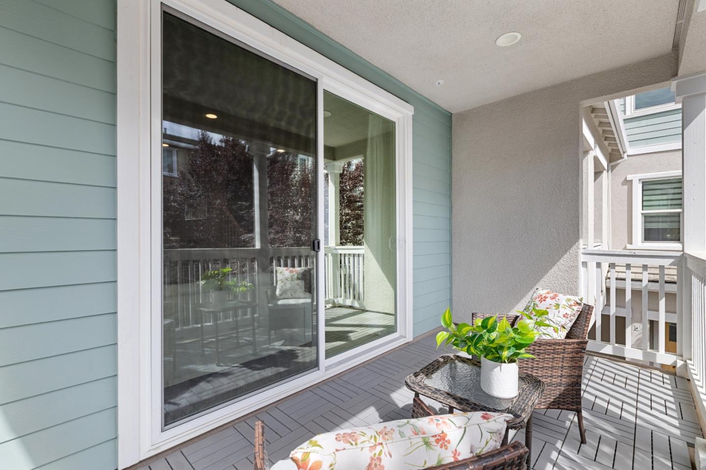 Detail Gallery Image 9 of 26 For 108 Lemmon Ter, Sunnyvale,  CA 94086 - 3 Beds | 3/1 Baths