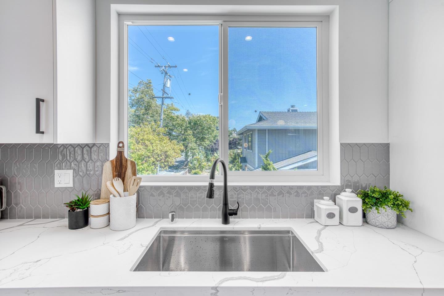 Detail Gallery Image 26 of 75 For 1945 Park Ave #2,  San Jose,  CA 95126 - 4 Beds | 3 Baths
