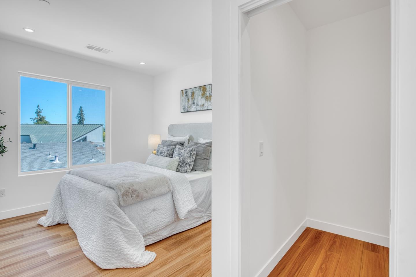 Detail Gallery Image 51 of 75 For 1945 Park Ave #2,  San Jose,  CA 95126 - 4 Beds | 3 Baths