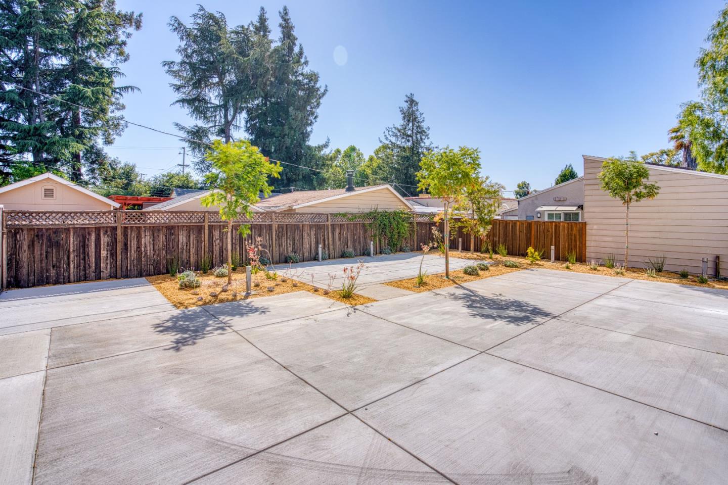 Detail Gallery Image 60 of 75 For 1945 Park Ave #2,  San Jose,  CA 95126 - 4 Beds | 3 Baths