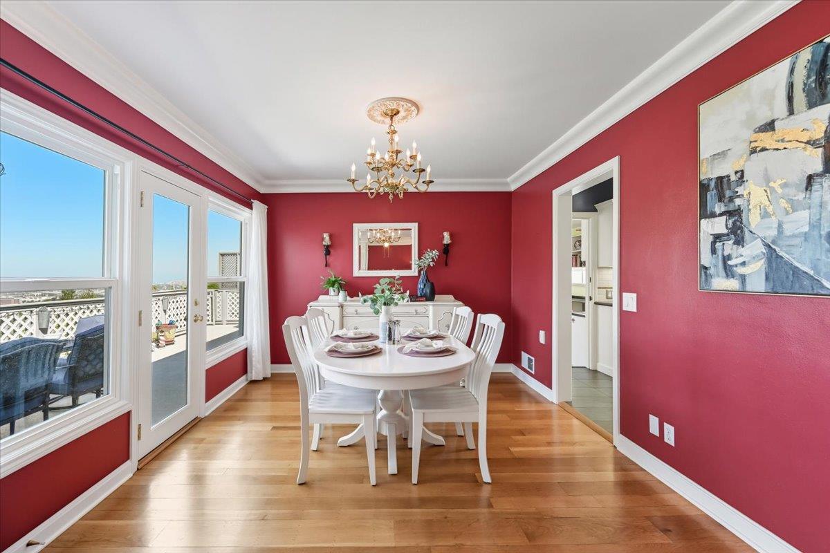 Detail Gallery Image 10 of 59 For 330 41st Ave, San Mateo,  CA 94403 - 4 Beds | 3 Baths