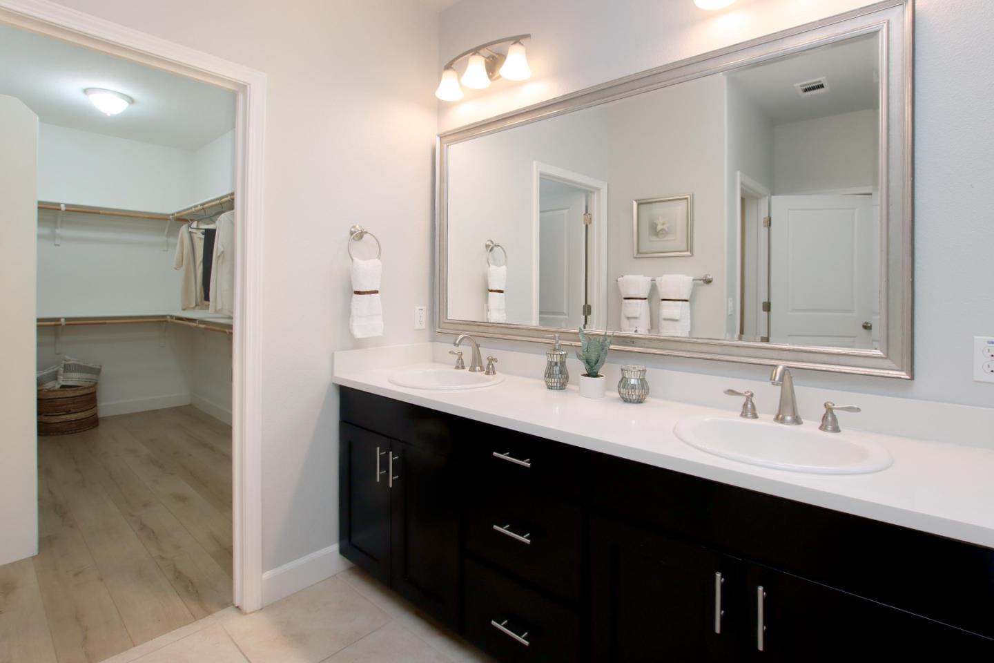 Detail Gallery Image 19 of 38 For 204 Sundance Dr, Hollister,  CA 95023 - 3 Beds | 2 Baths