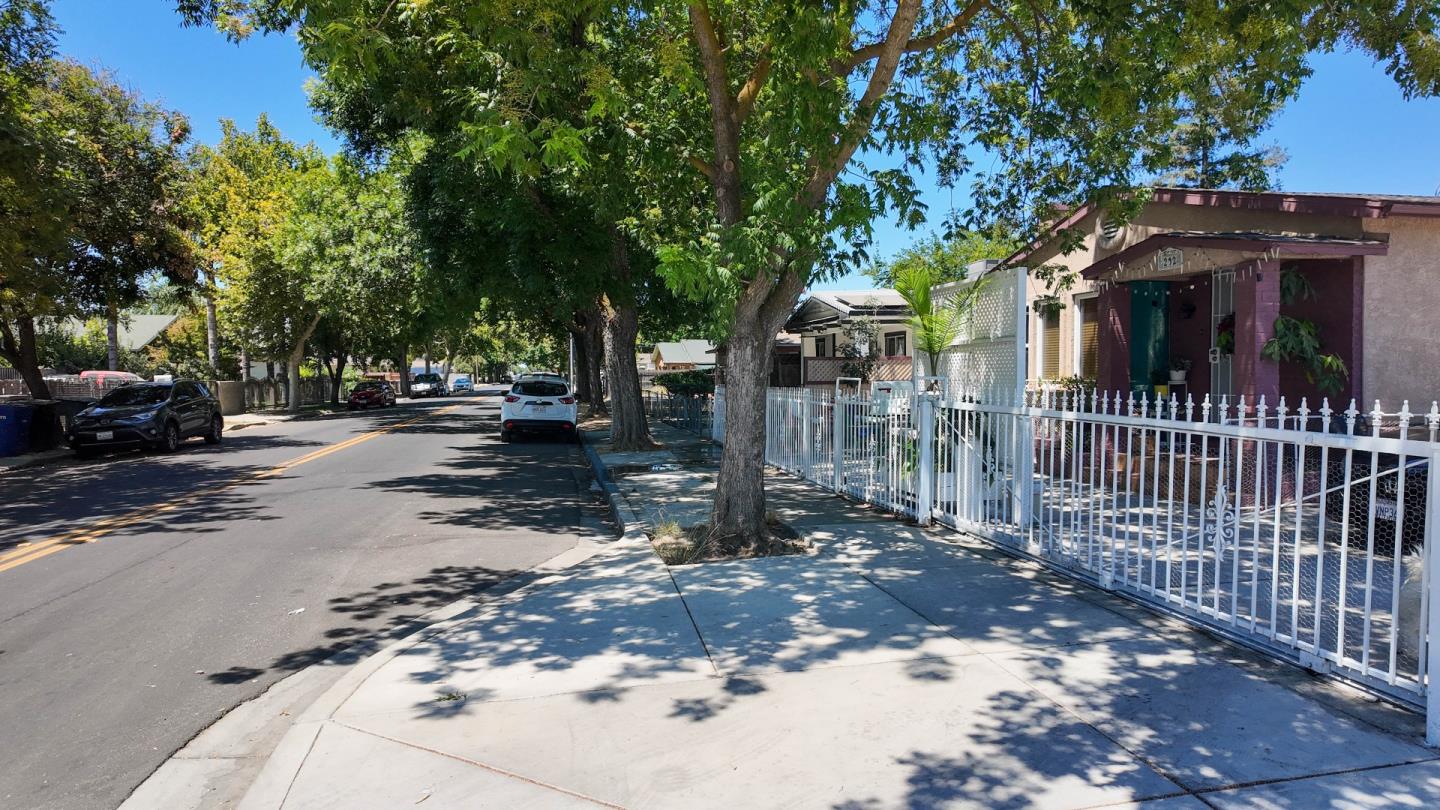 Detail Gallery Image 5 of 52 For 202 California Ave, Modesto,  CA 95351 - – Beds | – Baths