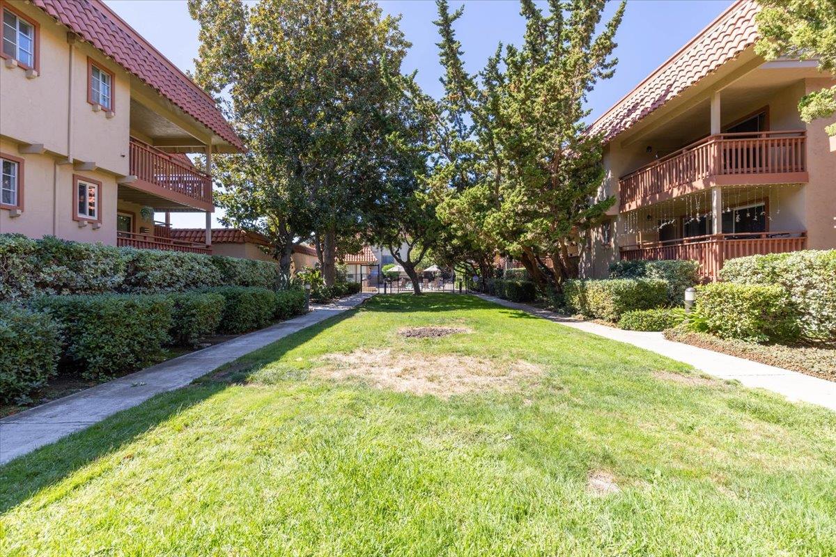 Detail Gallery Image 21 of 26 For 1071 Alta Mira Dr #B,  Santa Clara,  CA 95051 - 2 Beds | 2 Baths