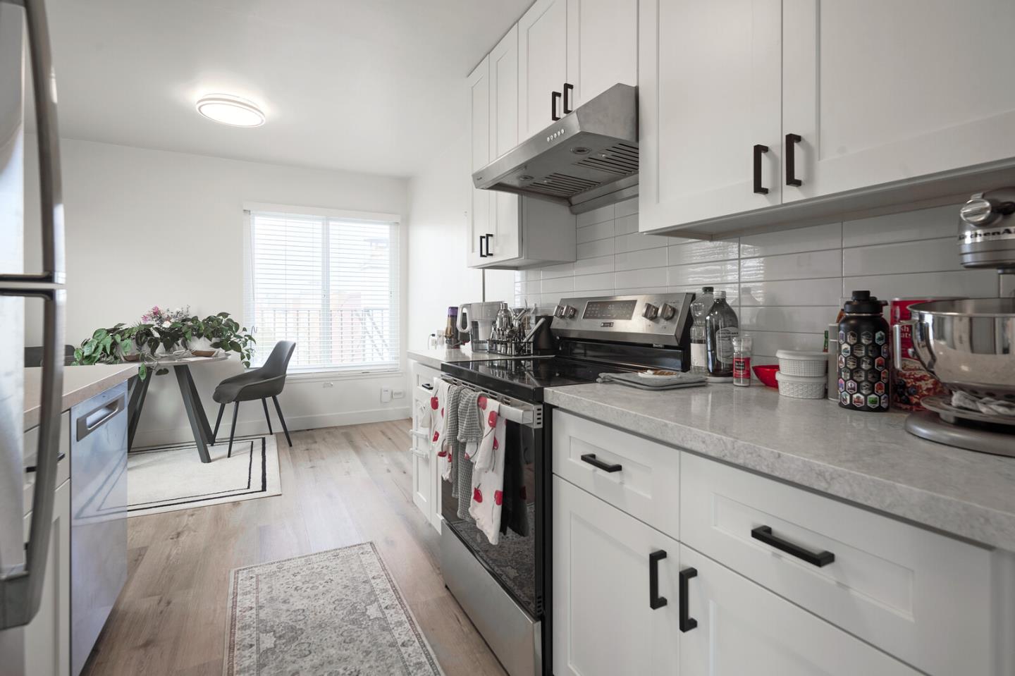 Detail Gallery Image 11 of 23 For 2390 43rd Ave, San Francisco,  CA 94116 - – Beds | – Baths