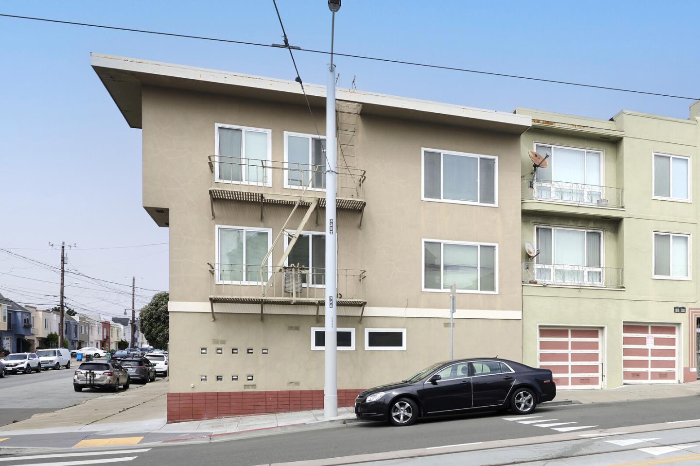 Detail Gallery Image 3 of 23 For 2390 43rd Ave, San Francisco,  CA 94116 - – Beds | – Baths