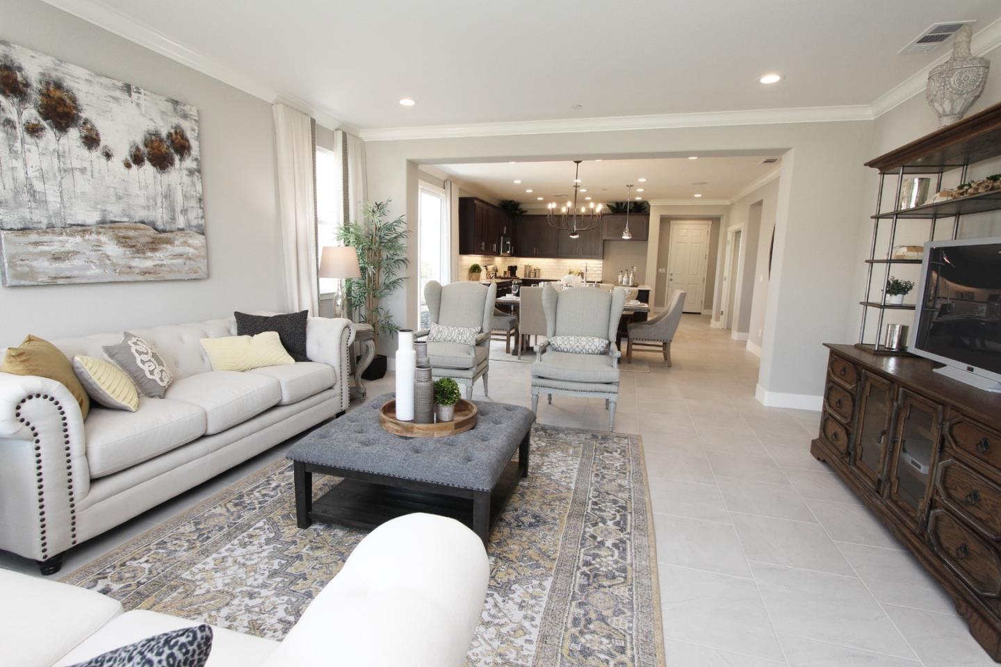 Detail Gallery Image 13 of 27 For 1664 Dolomite Dr #6,  Los Banos,  CA 93635 - 4 Beds | 2 Baths