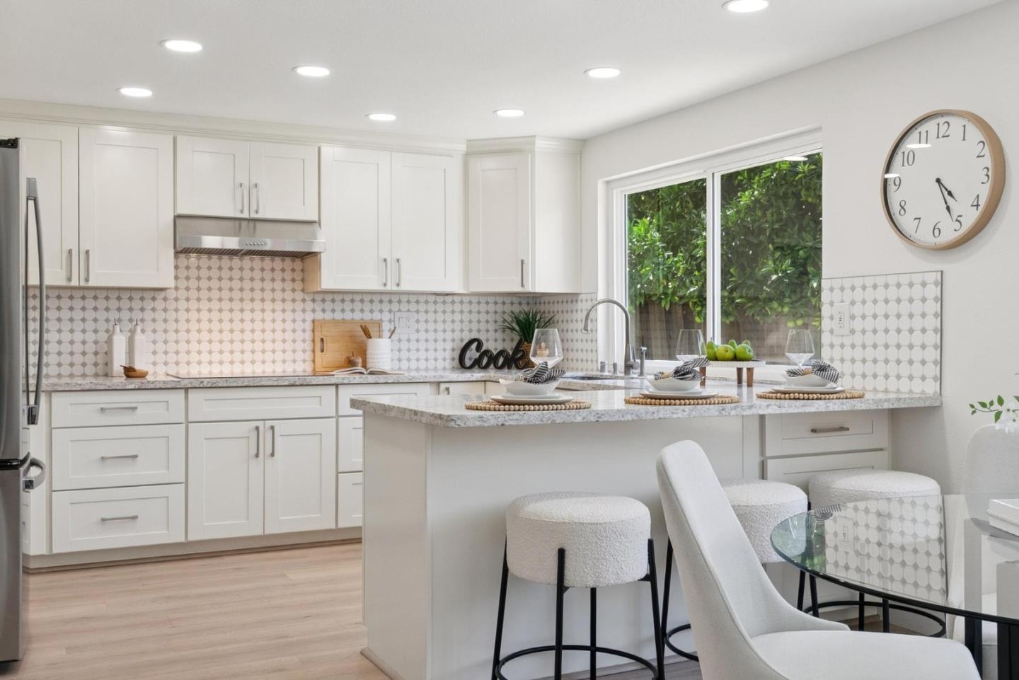 Detail Gallery Image 12 of 45 For 6579 Prague Ct, San Jose,  CA 95119 - 4 Beds | 2/1 Baths