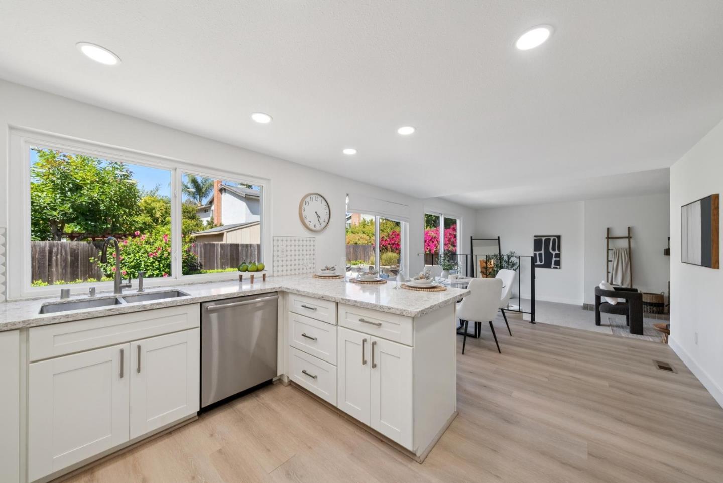 Detail Gallery Image 13 of 45 For 6579 Prague Ct, San Jose,  CA 95119 - 4 Beds | 2/1 Baths