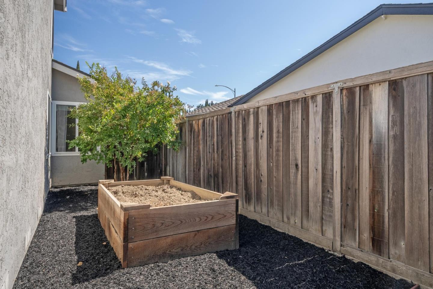 Detail Gallery Image 40 of 45 For 6579 Prague Ct, San Jose,  CA 95119 - 4 Beds | 2/1 Baths