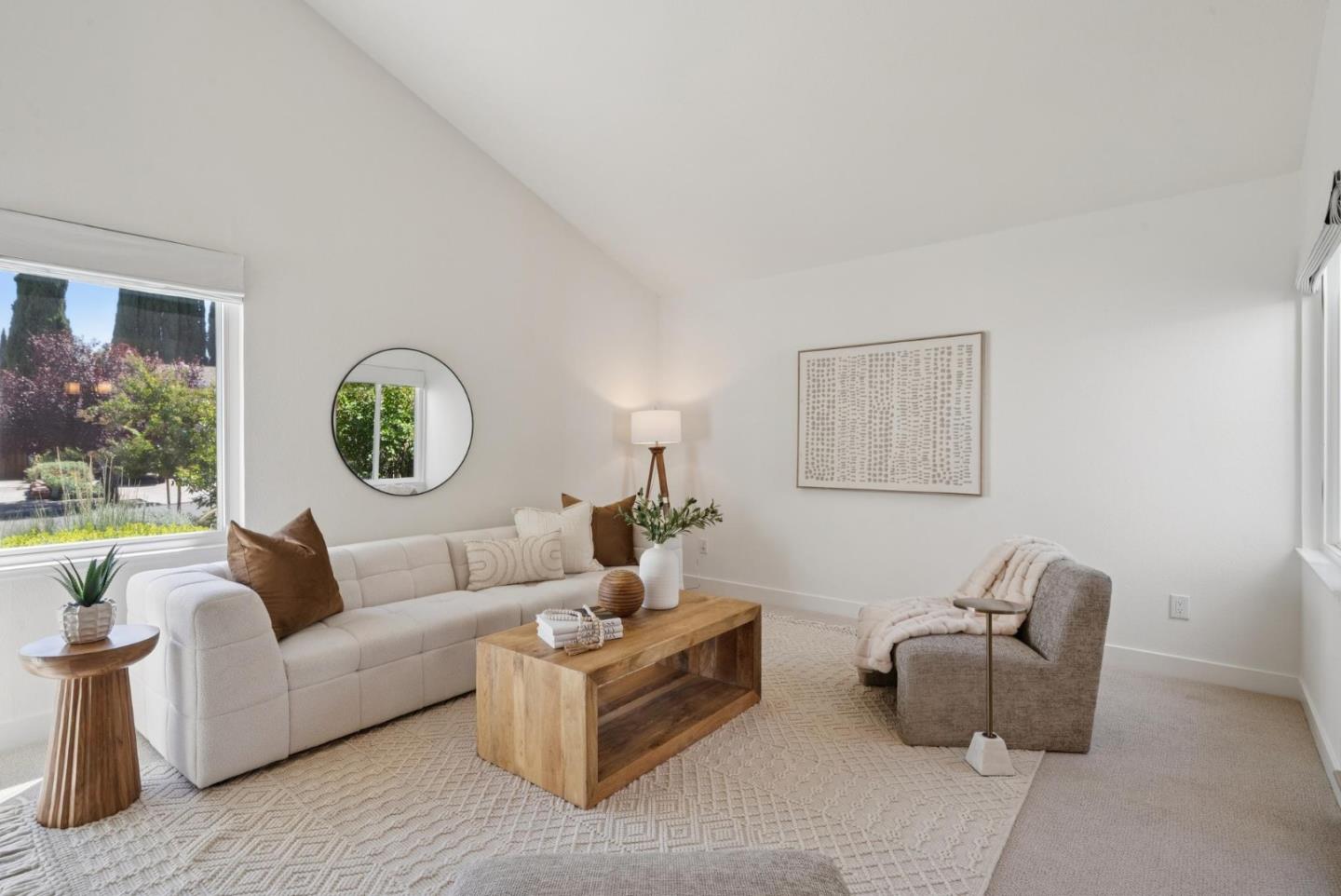 Detail Gallery Image 6 of 45 For 6579 Prague Ct, San Jose,  CA 95119 - 4 Beds | 2/1 Baths