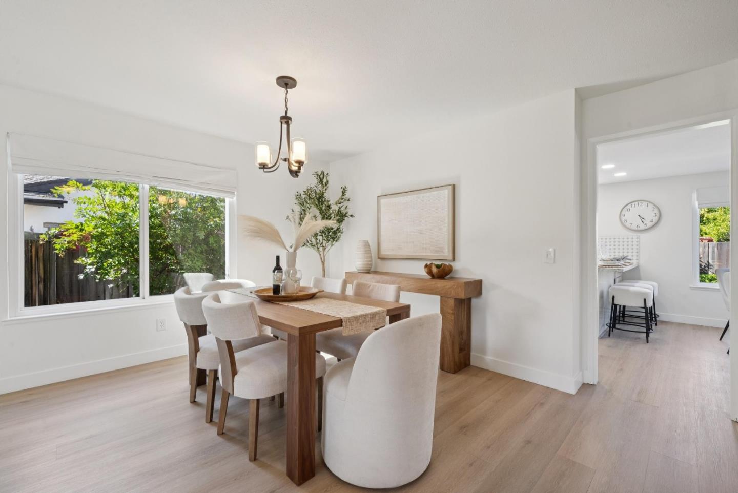 Detail Gallery Image 8 of 45 For 6579 Prague Ct, San Jose,  CA 95119 - 4 Beds | 2/1 Baths