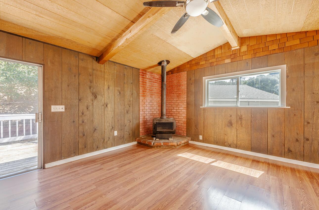 Detail Gallery Image 12 of 39 For 19280 Mallory Canyon Rd, Salinas,  CA 93907 - 3 Beds | 1 Baths