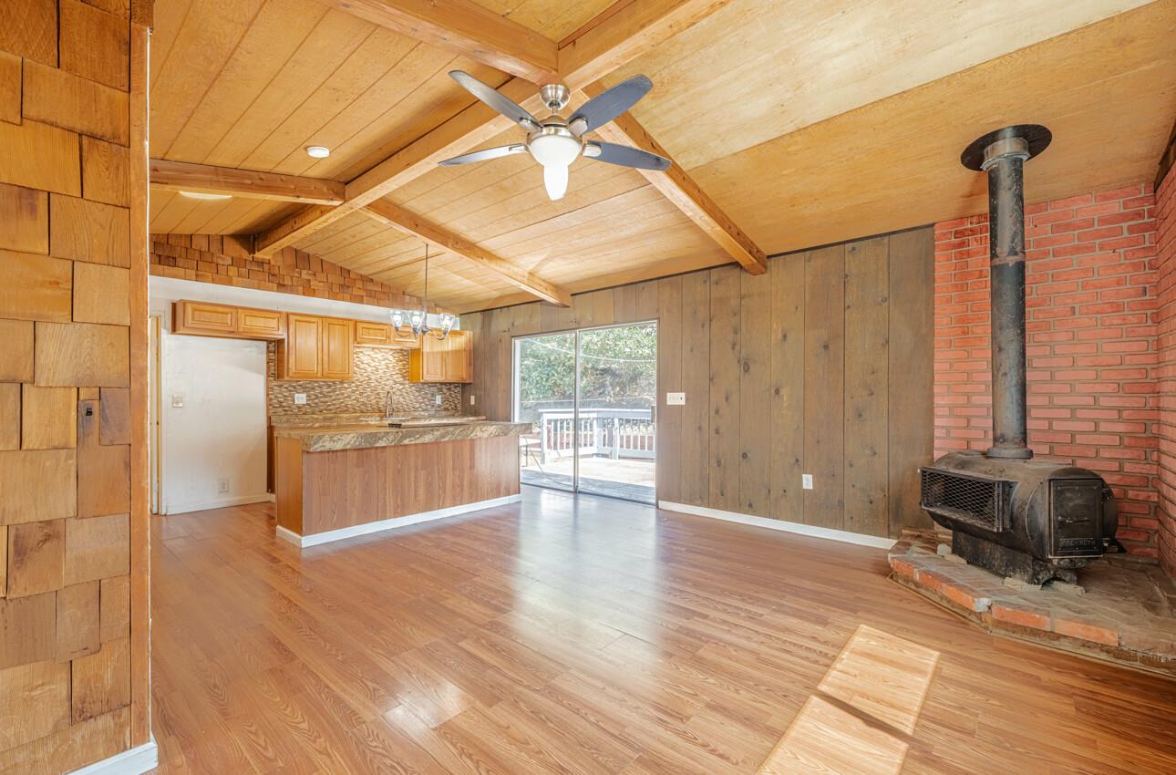 Detail Gallery Image 13 of 39 For 19280 Mallory Canyon Rd, Salinas,  CA 93907 - 3 Beds | 1 Baths