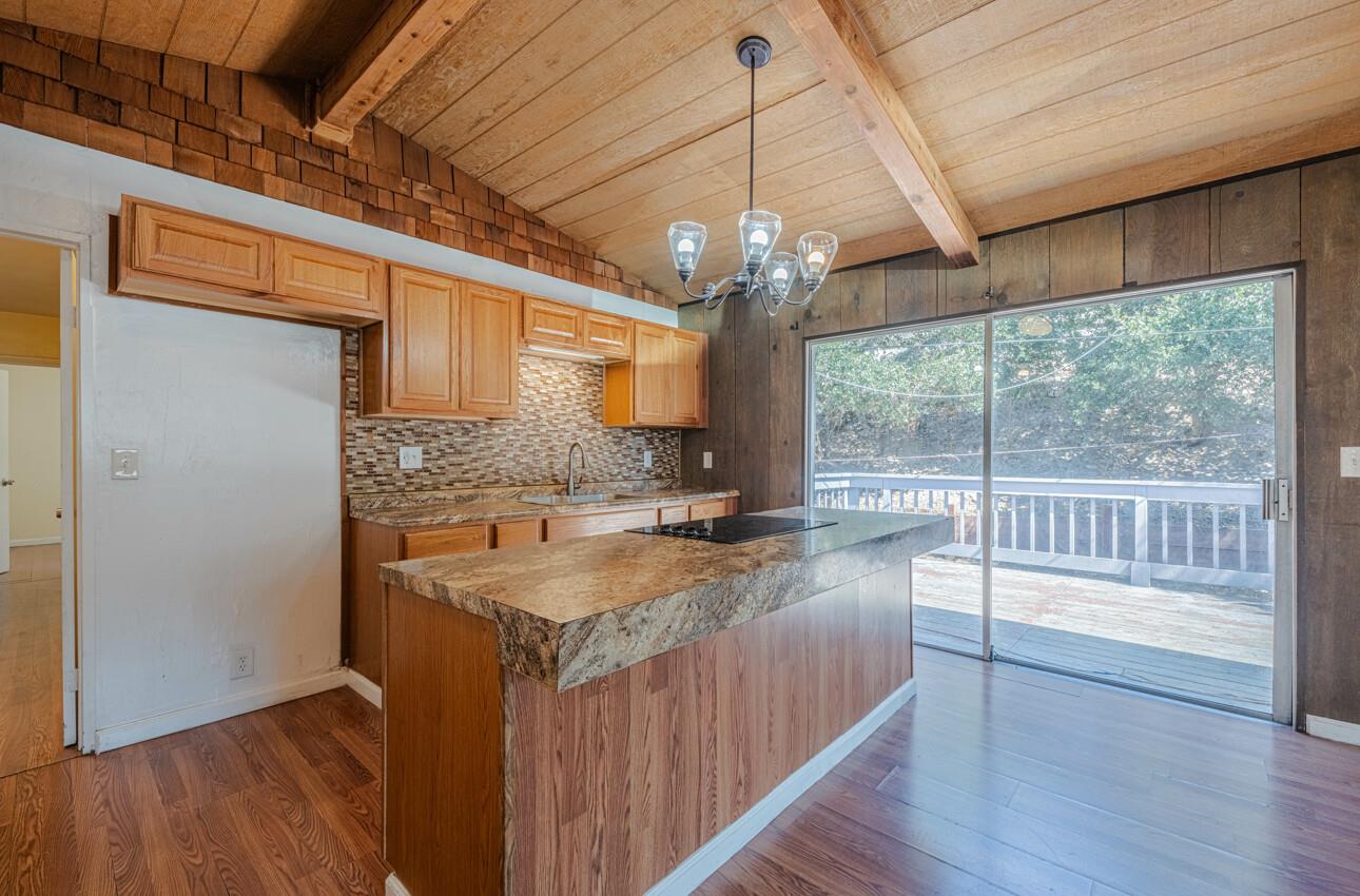 Detail Gallery Image 15 of 39 For 19280 Mallory Canyon Rd, Salinas,  CA 93907 - 3 Beds | 1 Baths