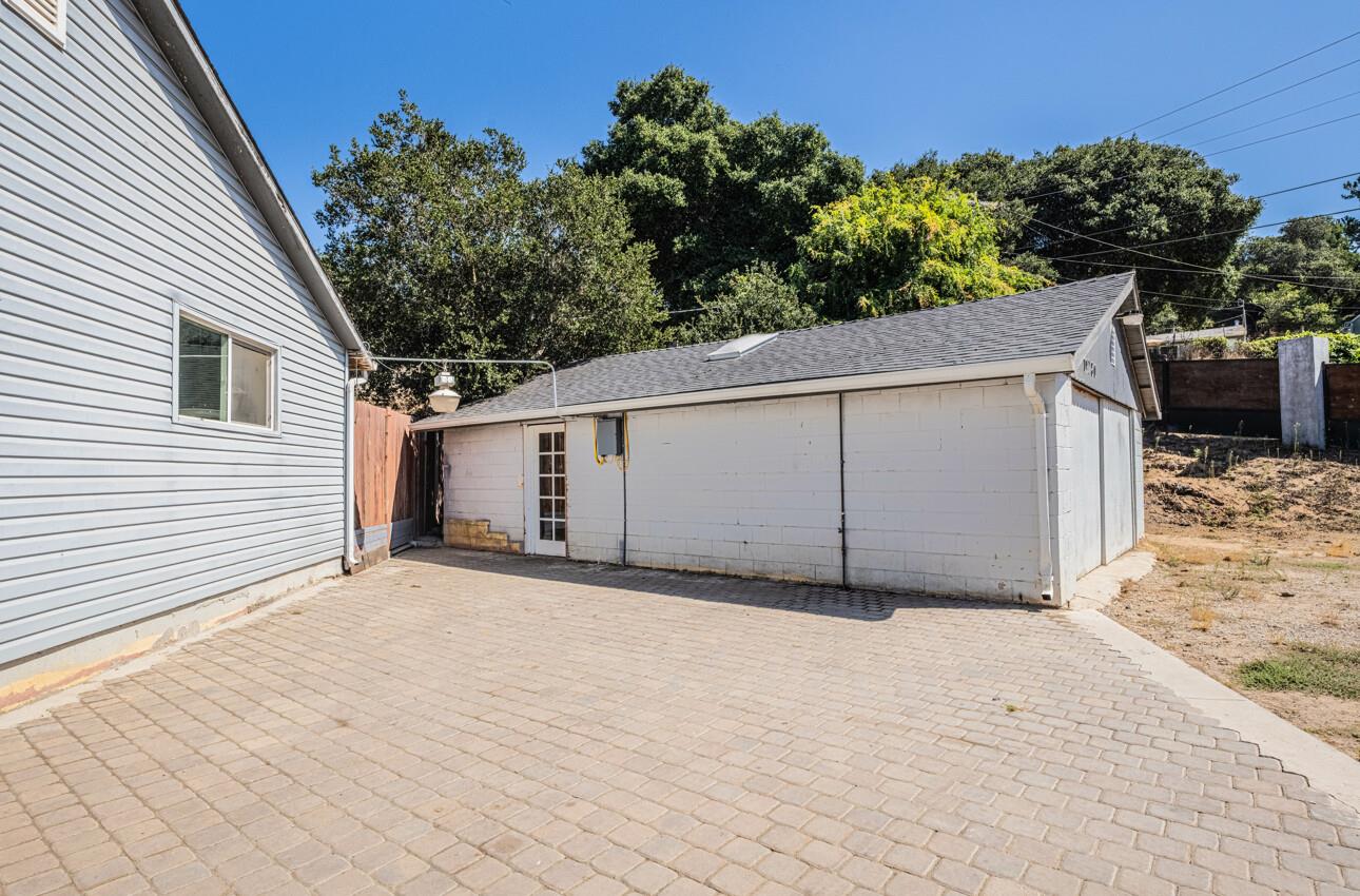 Detail Gallery Image 28 of 39 For 19280 Mallory Canyon Rd, Salinas,  CA 93907 - 3 Beds | 1 Baths