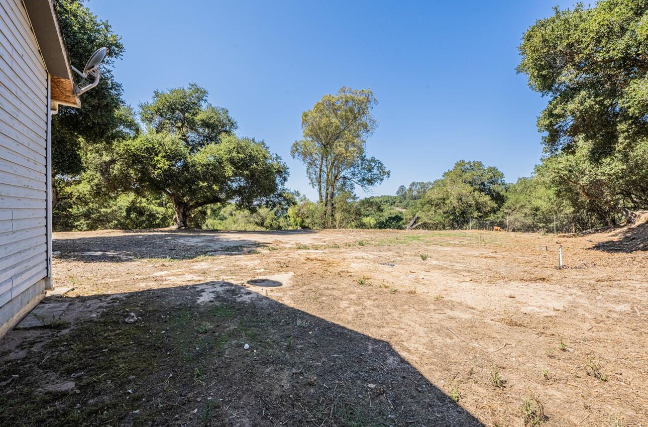 Detail Gallery Image 31 of 39 For 19280 Mallory Canyon Rd, Salinas,  CA 93907 - 3 Beds | 1 Baths