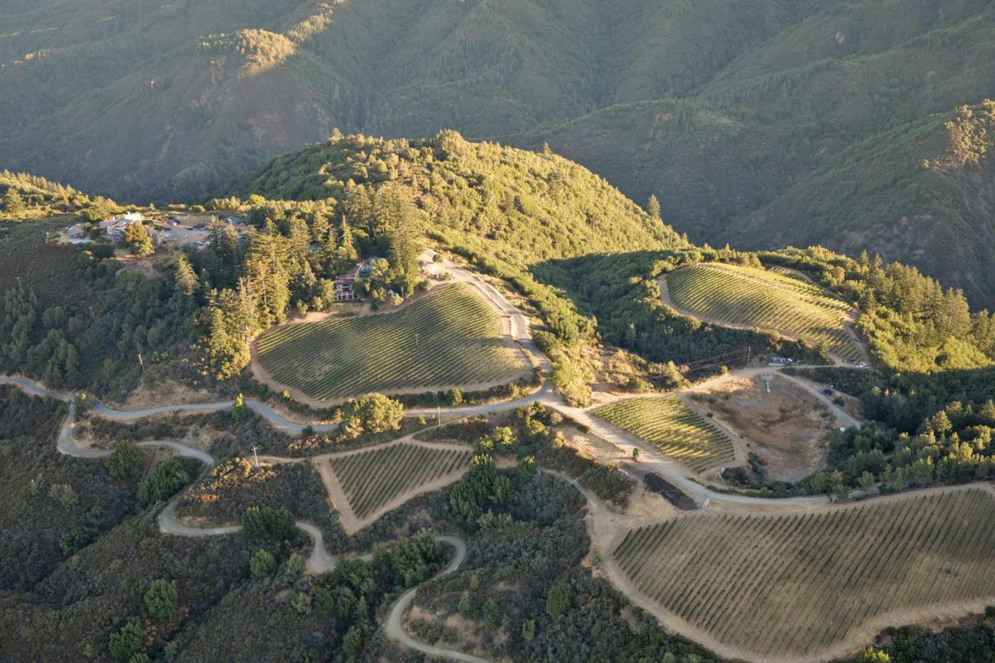 Detail Gallery Image 104 of 116 For 25200 Loma Prieta Ave, Los Gatos,  CA 95033 - 4 Beds | 3 Baths