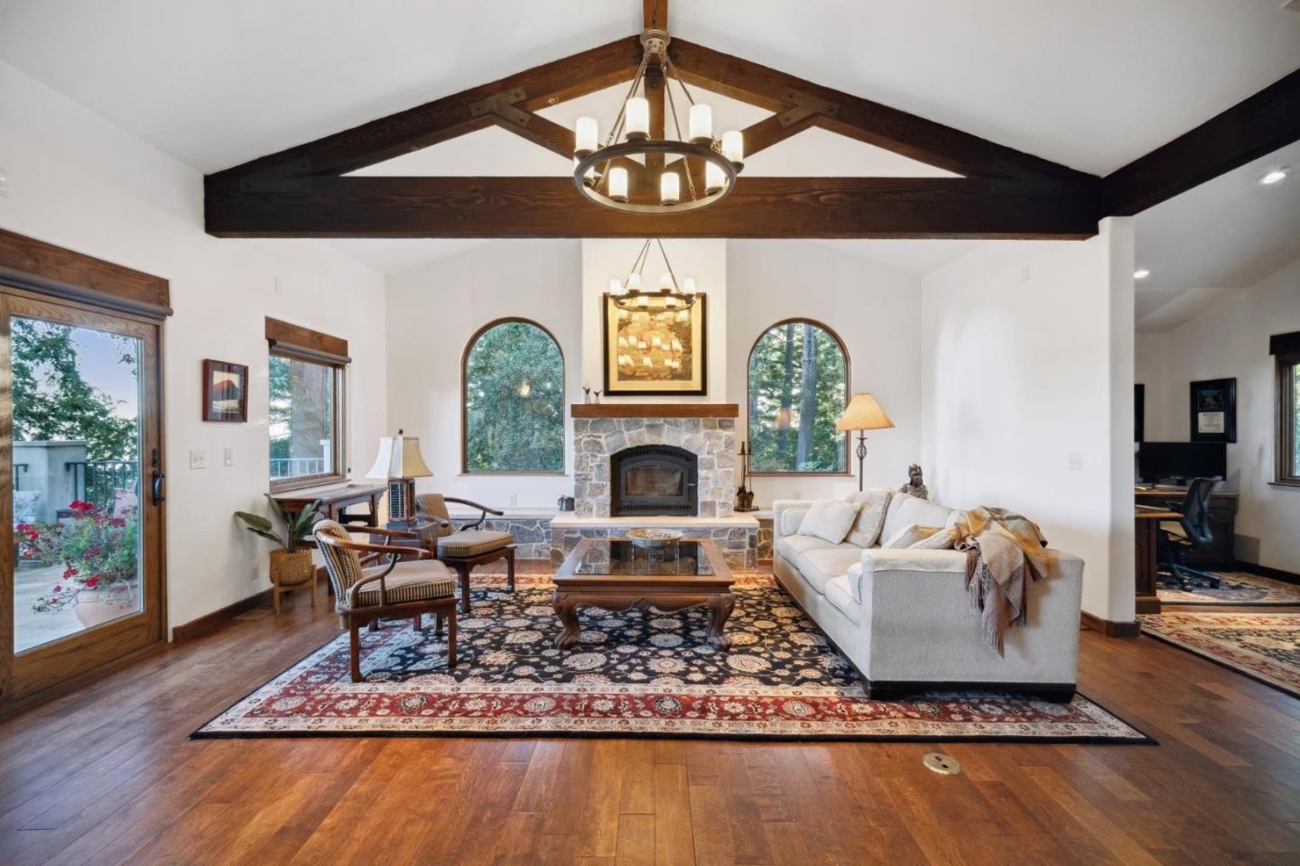 Detail Gallery Image 12 of 116 For 25200 Loma Prieta Ave, Los Gatos,  CA 95033 - 4 Beds | 3 Baths