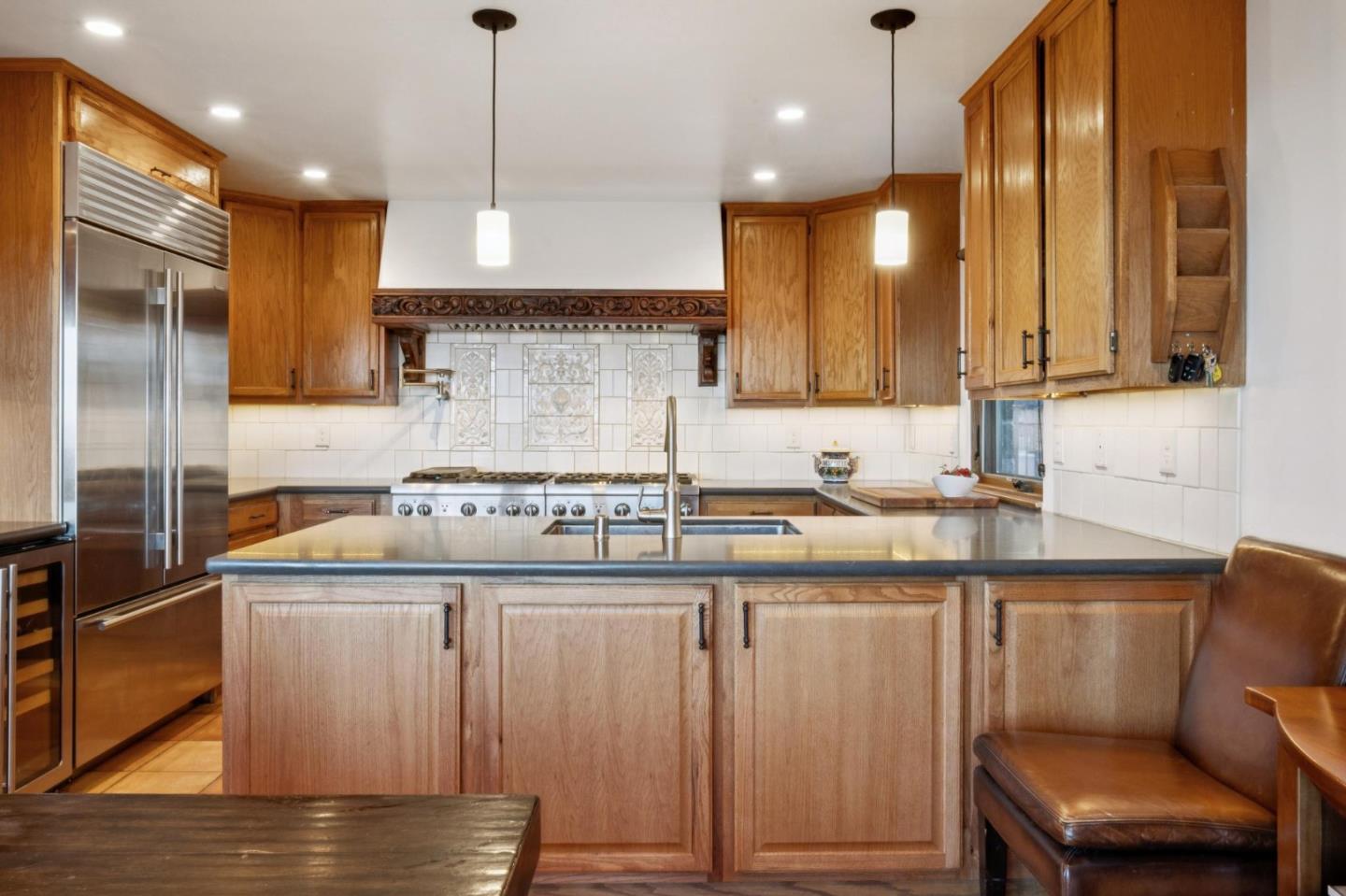 Detail Gallery Image 15 of 116 For 25200 Loma Prieta Ave, Los Gatos,  CA 95033 - 4 Beds | 3 Baths