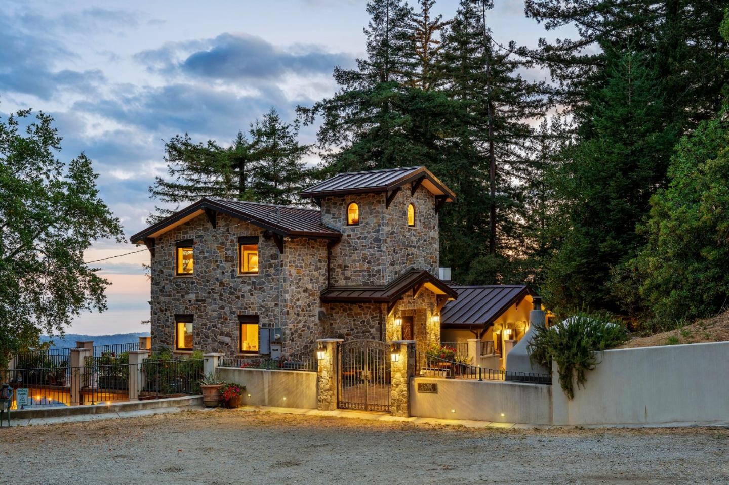 Detail Gallery Image 70 of 116 For 25200 Loma Prieta Ave, Los Gatos,  CA 95033 - 4 Beds | 3 Baths