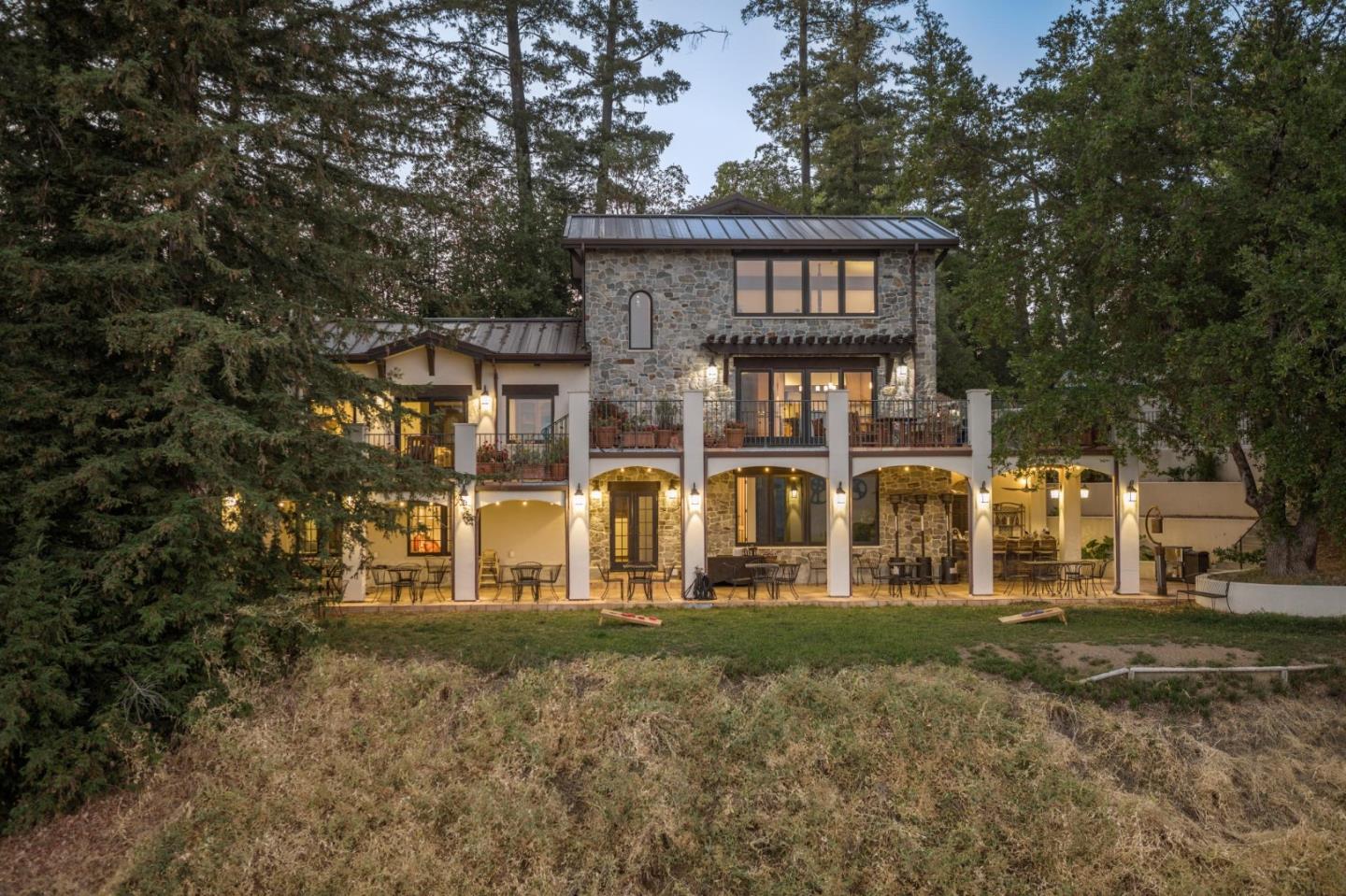 Detail Gallery Image 82 of 116 For 25200 Loma Prieta Ave, Los Gatos,  CA 95033 - 4 Beds | 3 Baths