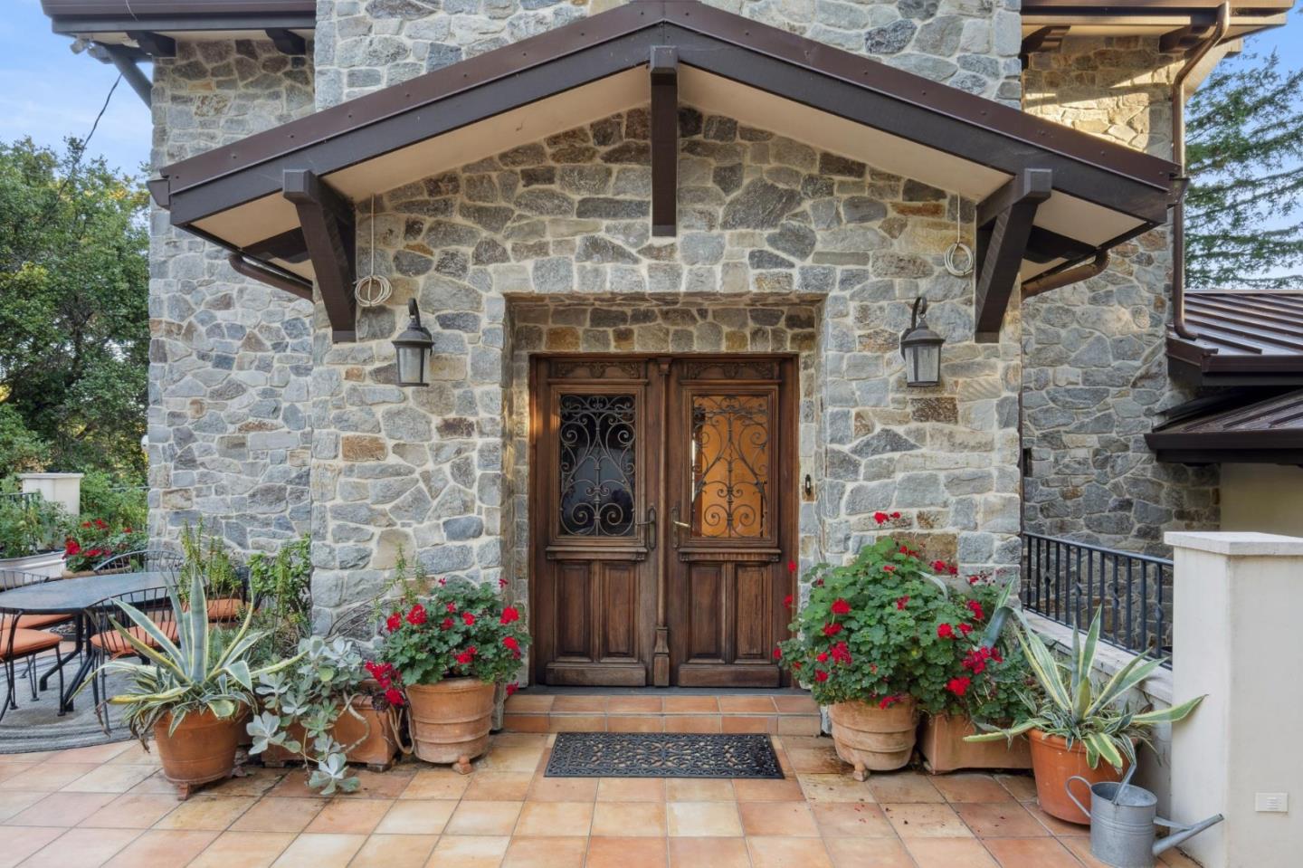 Detail Gallery Image 9 of 116 For 25200 Loma Prieta Ave, Los Gatos,  CA 95033 - 4 Beds | 3 Baths