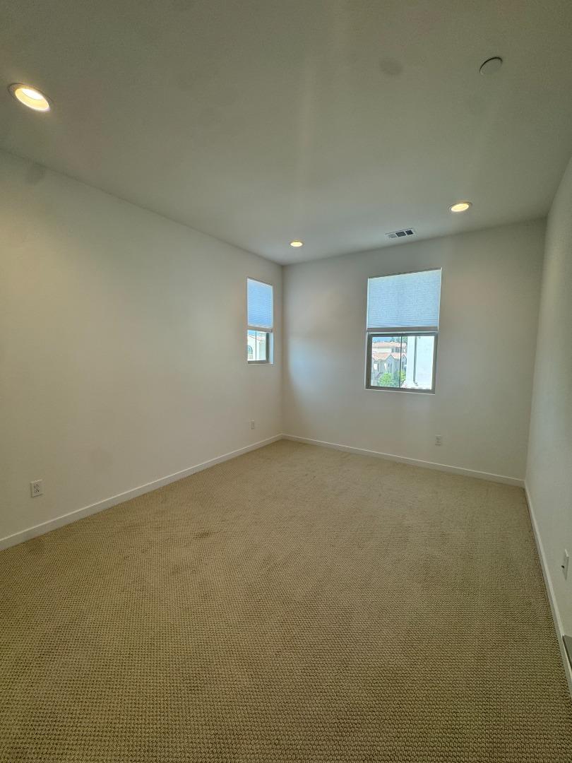 Detail Gallery Image 31 of 51 For 220 Babson Ct, Claremont,  CA 91711 - 4 Beds | 3/1 Baths