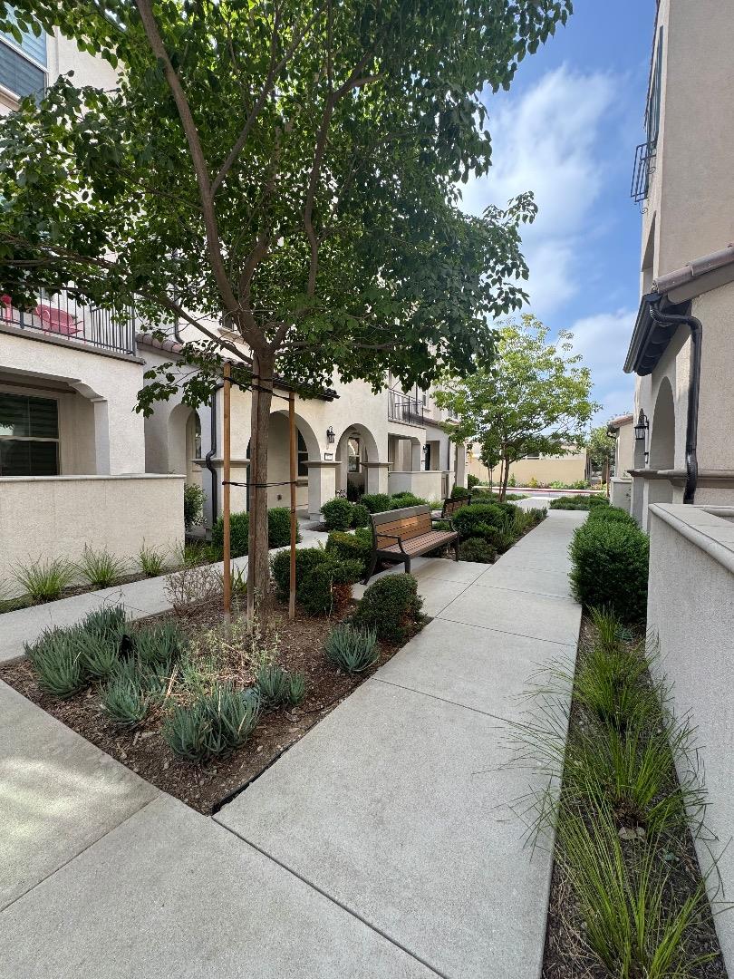 Detail Gallery Image 47 of 51 For 220 Babson Ct, Claremont,  CA 91711 - 4 Beds | 3/1 Baths