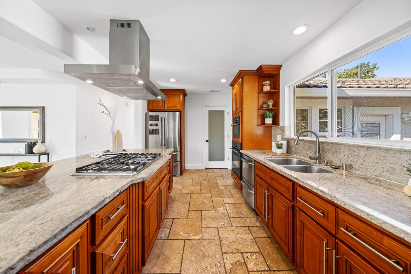 Detail Gallery Image 13 of 46 For 842 Harrison Ave, Campbell,  CA 95008 - 4 Beds | 3/1 Baths