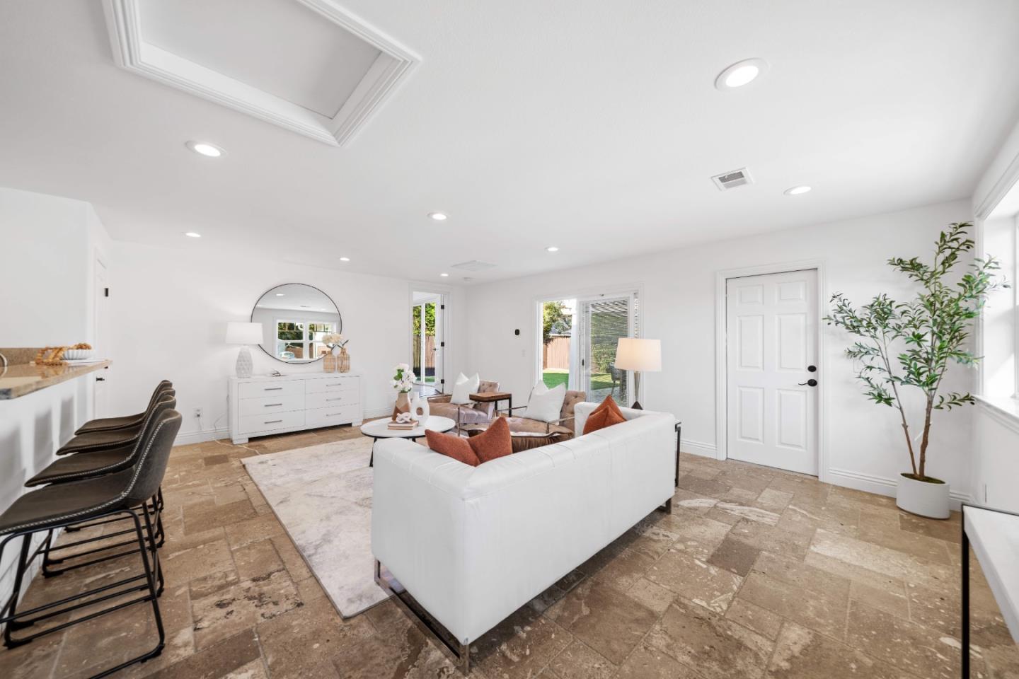 Detail Gallery Image 15 of 46 For 842 Harrison Ave, Campbell,  CA 95008 - 4 Beds | 3/1 Baths
