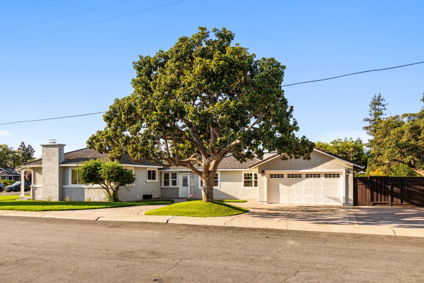Detail Gallery Image 3 of 46 For 842 Harrison Ave, Campbell,  CA 95008 - 4 Beds | 3/1 Baths