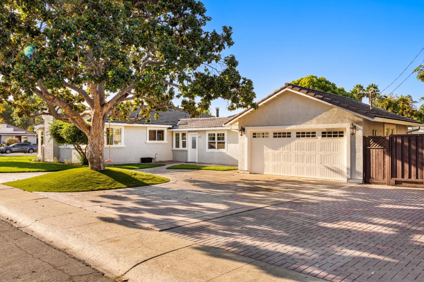 Detail Gallery Image 5 of 46 For 842 Harrison Ave, Campbell,  CA 95008 - 4 Beds | 3/1 Baths