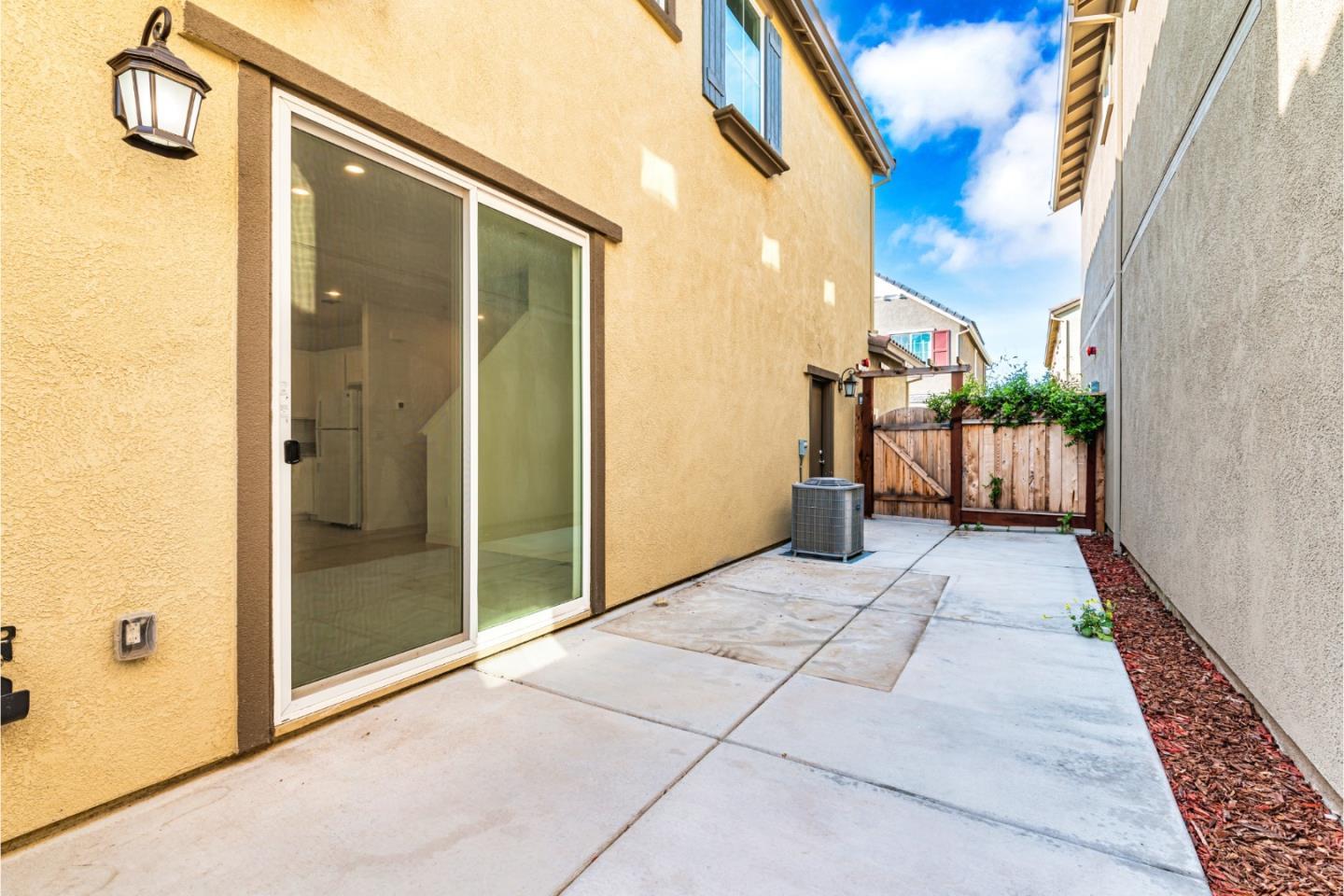 Detail Gallery Image 21 of 24 For 182 E Mcclintock Ln, Mountain House,  CA 95391 - 3 Beds | 2/1 Baths