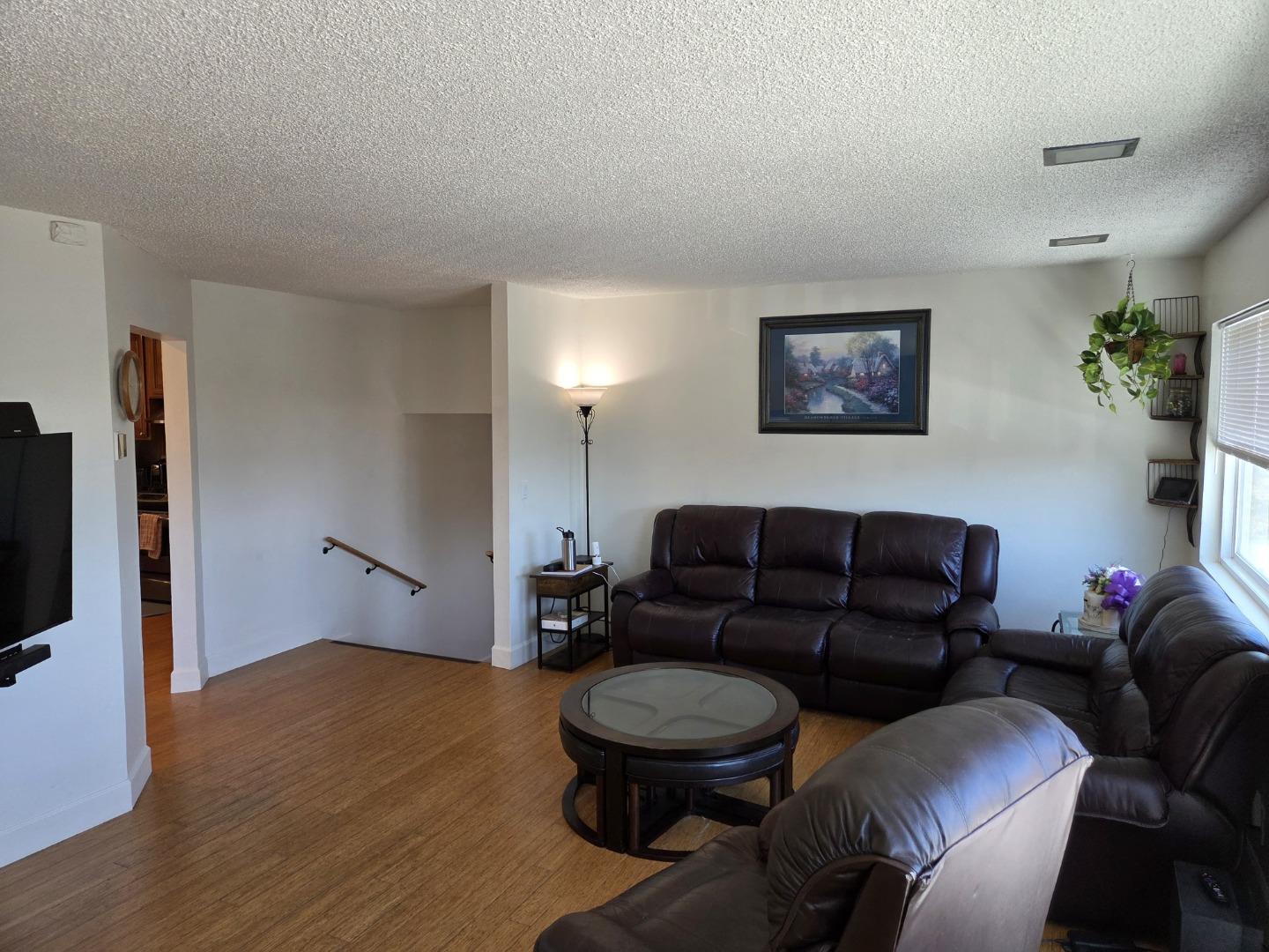 Detail Gallery Image 10 of 28 For 6477 Boyer Dr, Salinas,  CA 93907 - 3 Beds | 2 Baths