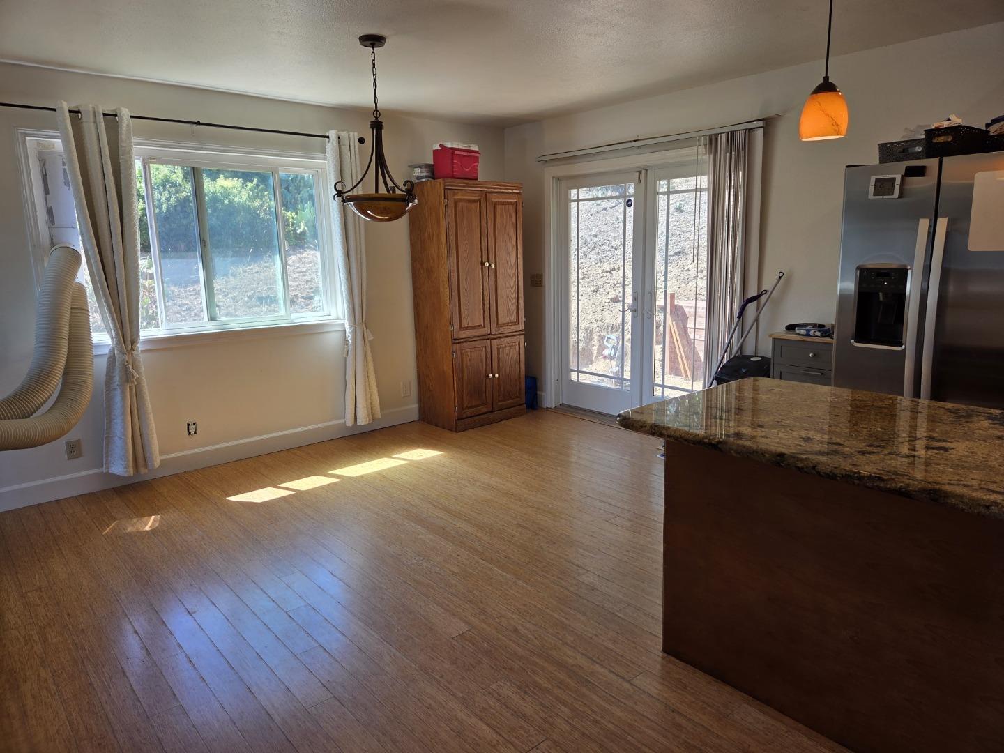 Detail Gallery Image 11 of 28 For 6477 Boyer Dr, Salinas,  CA 93907 - 3 Beds | 2 Baths