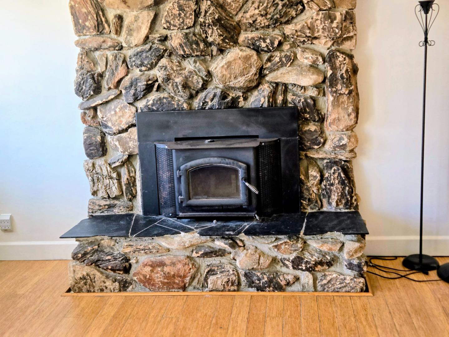 Detail Gallery Image 9 of 28 For 6477 Boyer Dr, Salinas,  CA 93907 - 3 Beds | 2 Baths