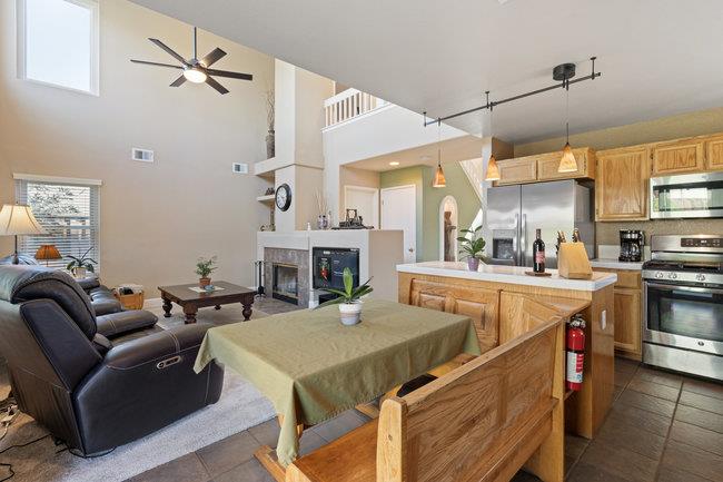 Detail Gallery Image 36 of 65 For 2421 Valley View Rd, Hollister,  CA 95023 - 3 Beds | 2/1 Baths
