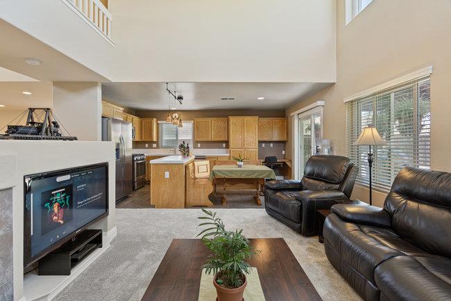 Detail Gallery Image 39 of 65 For 2421 Valley View Rd, Hollister,  CA 95023 - 3 Beds | 2/1 Baths