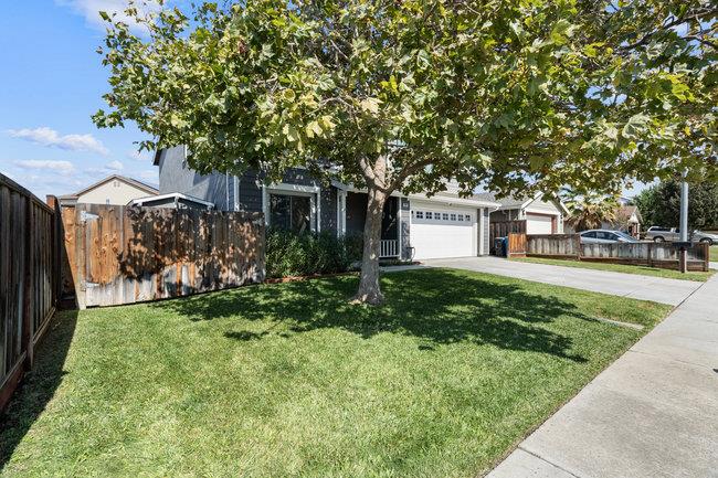 Detail Gallery Image 4 of 65 For 2421 Valley View Rd, Hollister,  CA 95023 - 3 Beds | 2/1 Baths