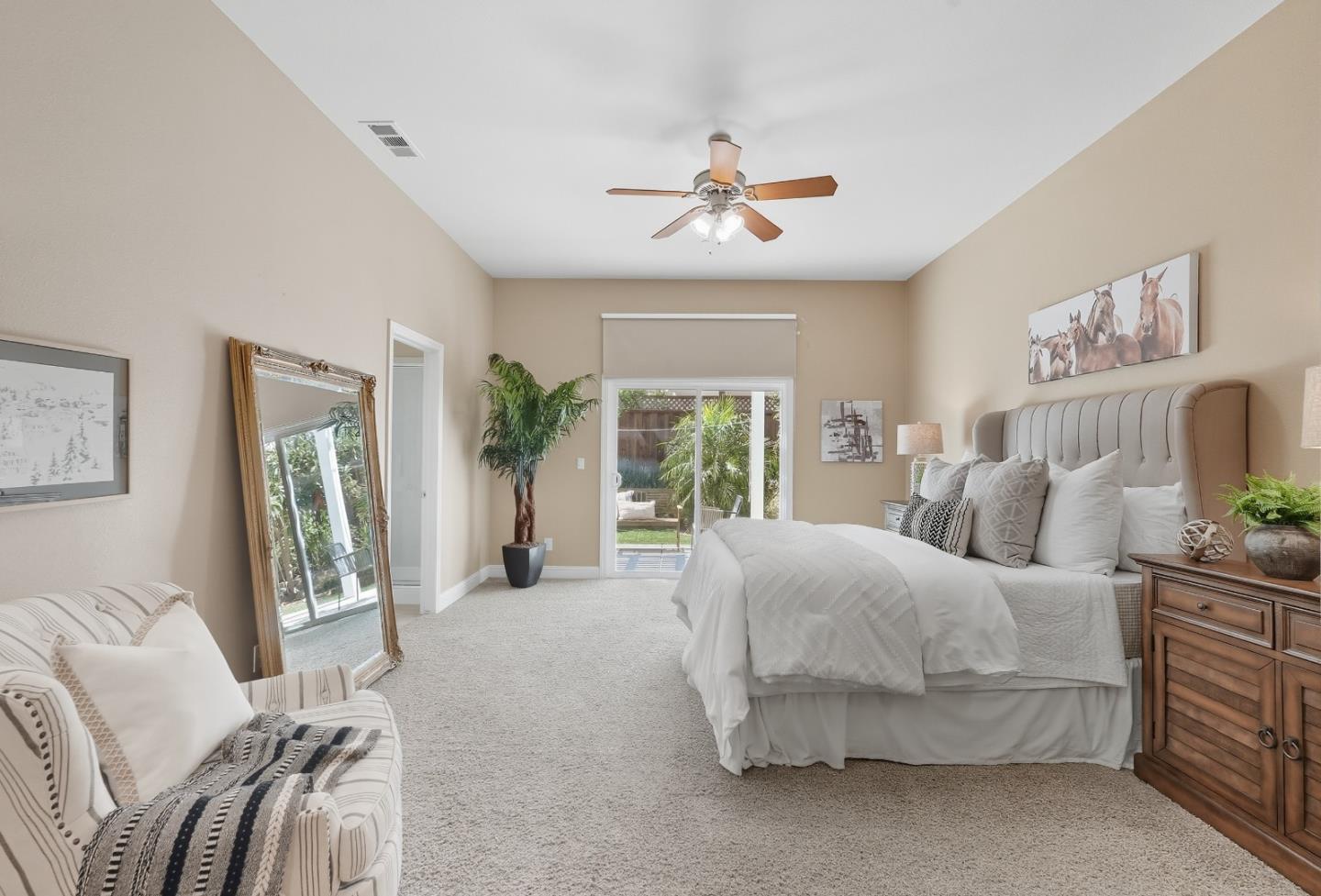 Detail Gallery Image 23 of 42 For 1900 Monte Vista Dr, Hollister,  CA 95023 - 4 Beds | 2 Baths