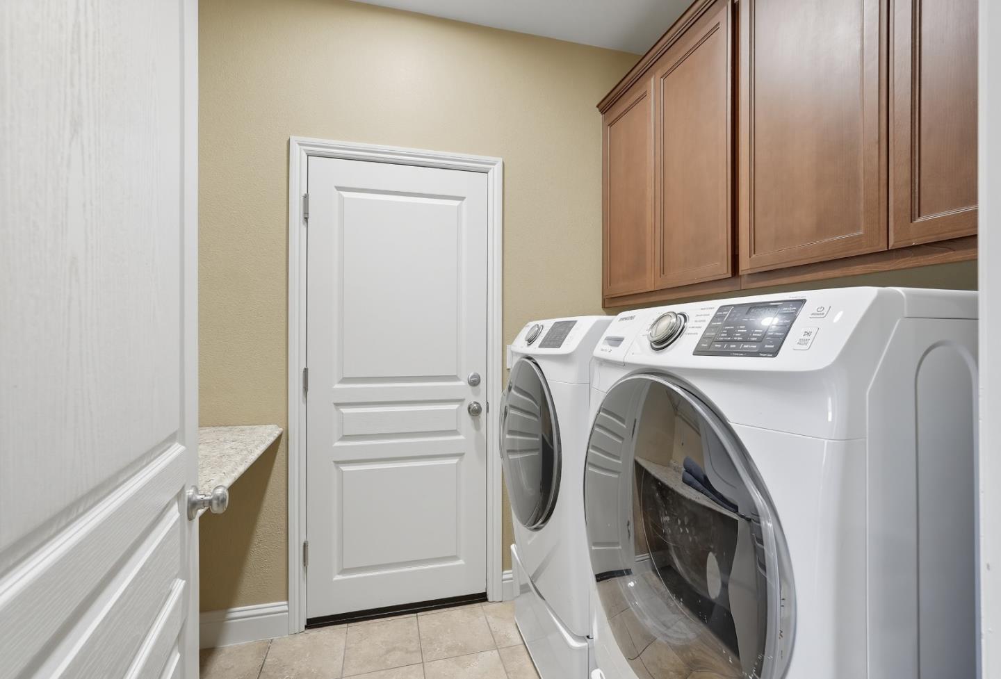 Detail Gallery Image 36 of 42 For 1900 Monte Vista Dr, Hollister,  CA 95023 - 4 Beds | 2 Baths