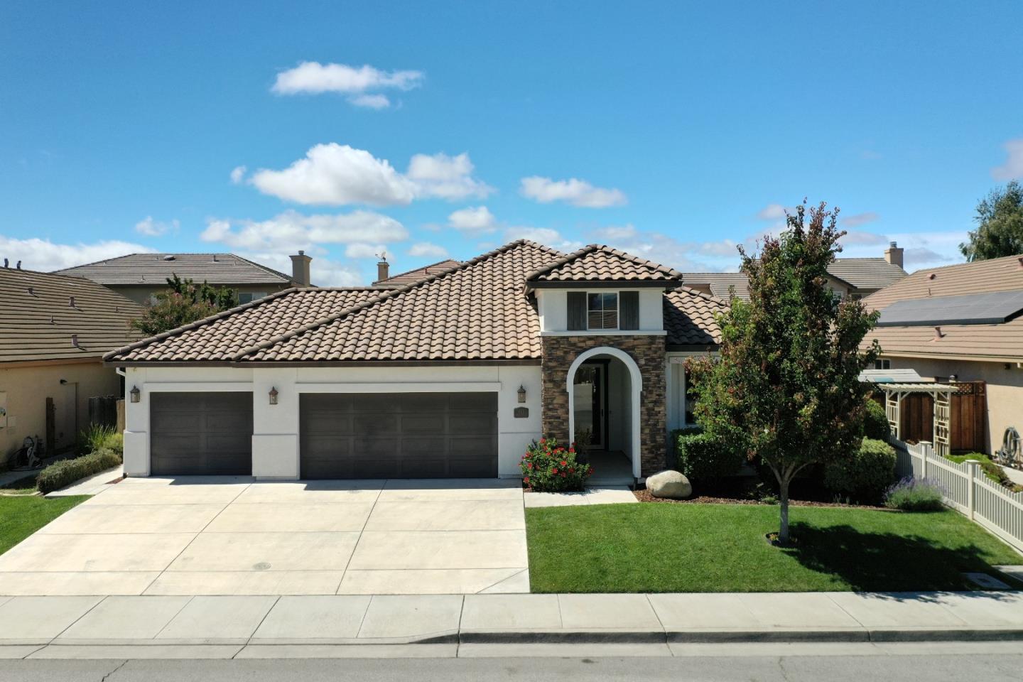 Detail Gallery Image 40 of 42 For 1900 Monte Vista Dr, Hollister,  CA 95023 - 4 Beds | 2 Baths