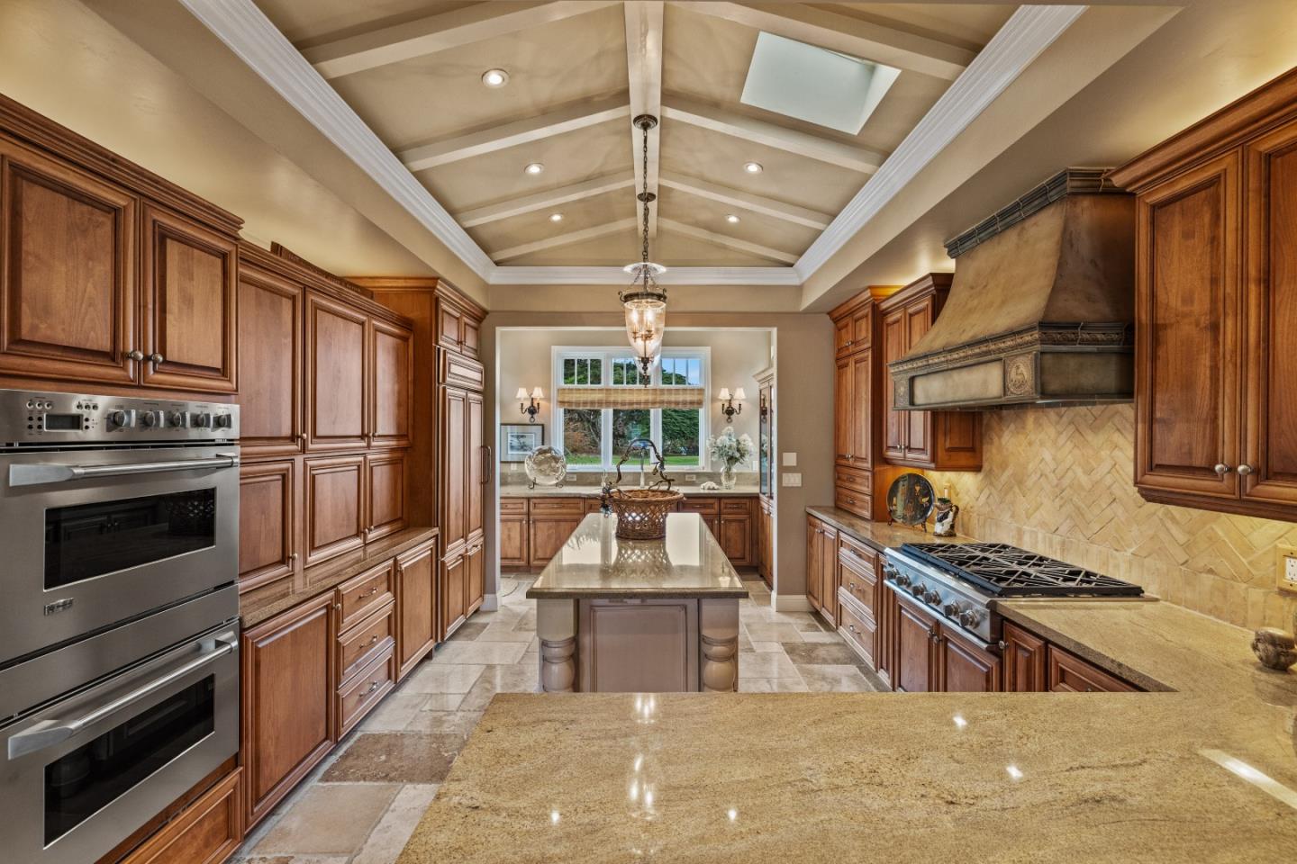 Detail Gallery Image 16 of 94 For 910 Egan Ave, Pacific Grove,  CA 93950 - 3 Beds | 3/1 Baths